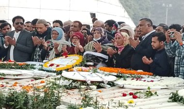 জিয়াউর রহমান ও খালেদা জিয়ার সমাধিতে ন্যাবের শ্রদ্ধাঞ্জলি 