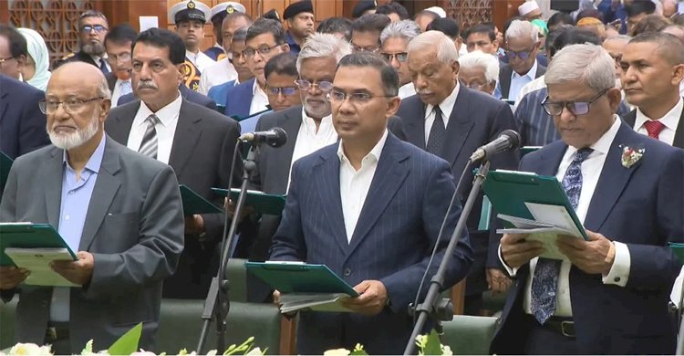 শপথ নিলেন বিএনপির নবনির্বাচিত এমপিরা