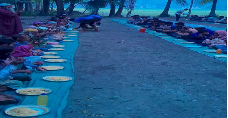 অতিরিক্ত প্রেস সচিব আতিকুর রহমান রুমনের উদ্যোগে পদ্মপাড়ায় ইফতার ও দোয়া মাহফিল অনুষ্ঠিত 