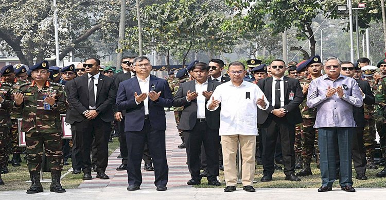 পিলখানায় নিহত সেনাদের প্রতি রাষ্ট্রপতি ও প্রধানমন্ত্রীর শ্রদ্ধা