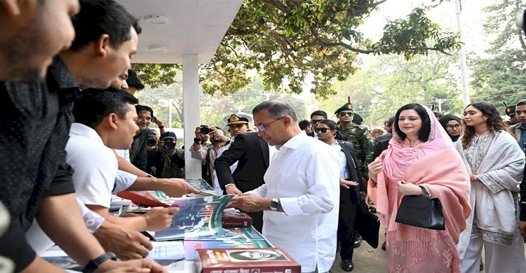 পর্দা উঠল অমর একুশে বইমেলার