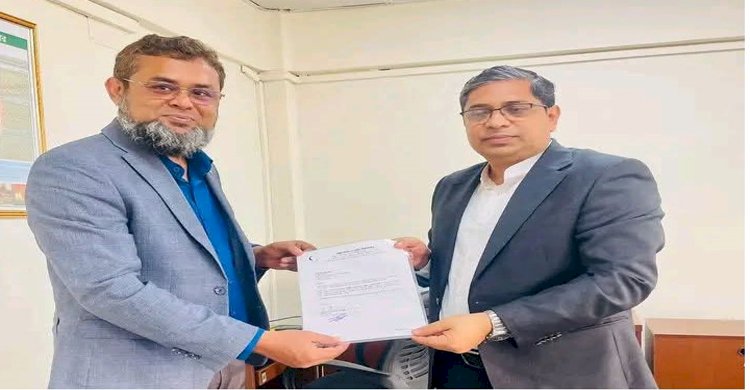 প্রতিমন্ত্রী মীর শাহে আলমের সাথে উপাচার্য ড. মো. কুদরত-ই-জাহান এর সৌজন্য সাক্ষাত 