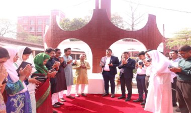 চট্টগ্রামের ঐতিহ্যবাহী জিরো পয়েন্টে নতুন প্রাণ ফেরালেন ডিসি জাহিদ