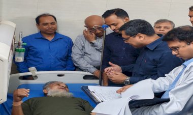 চিকিৎসাধীন জুলাই শহীদ মীর মুগ্ধের বাবার খোঁজ নিলেন প্রধানমন্ত্রী তারেক রহমান