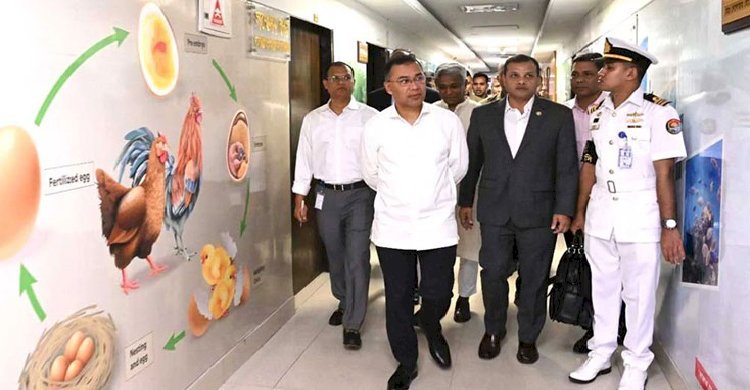 সচিবালয়ে বিভিন্ন মন্ত্রণালয় পরিদর্শন প্রধানমন্ত্রীর