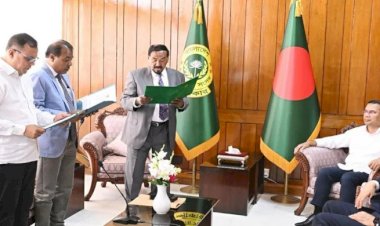 শপথ নিলেন নতুন ২ এমপি