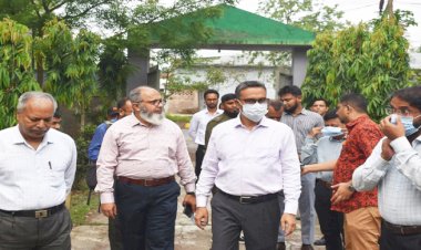 সুন্দরবন হতে উদ্ধারকৃত বাঘিনীর শারীরিক অবস্থা ও চিকিৎসা কার্যক্রম পরিদর্শনে প্রধান বন সংরক্ষক