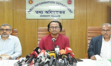আ.লীগ নিষিদ্ধ হবে কিনা সিদ্ধান্ত দেবে আদালত: তথ্য উপদেষ্টা