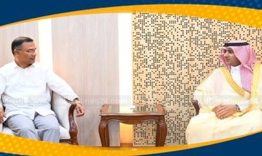 প্রধানমন্ত্রী তারেক রহমানের সঙ্গে সৌদি রাষ্ট্রদূতের সৌজন্য সাক্ষাৎ