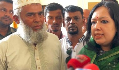 শেখ হাসিনার দেশে ফিরতে বাধা নেই : রুমিন ফারহানা