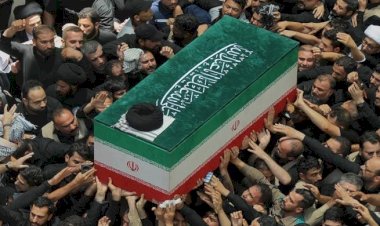 দাফনের জন্য খামেনির মরদেহ এখন মাশহাদে