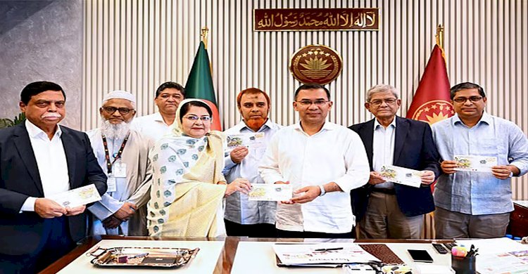পল্লী উন্নয়ন দিবসে স্মারক ডাকটিকিট উন্মোচন করলেন প্রধানমন্ত্রী