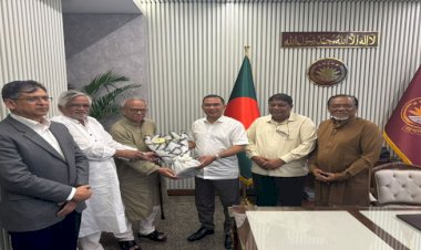 প্রধানমন্ত্রীর সাথে নবগঠিত স্থায়ী কমিটির সদস্যদের  সাক্ষাৎ