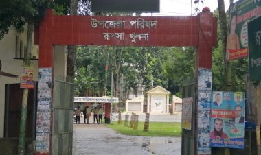 ৩৩ দপ্তরের দায়িত্বে নির্বাহী কর্মকর্তা; প্রশাসনে নাগরিক সেবা স্থবির