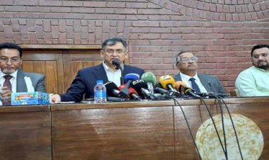 সংবিধানে ফিরছে ‘আল্লাহর ওপর পূর্ণ আস্থা’; জানুয়ারিতে সংশোধন বিল, পাস হলেই গণভোট