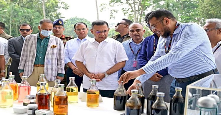 বর্জ্য থেকে জ্বালানি তেল উৎপাদনের প্রকল্প দেখলেন প্রধানমন্ত্রী